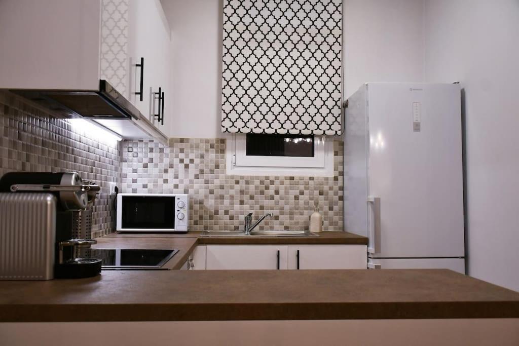 Flat Near Acropolis Hill Apartment Athens Exterior photo